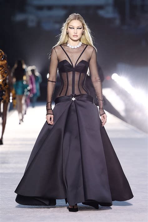 gigi hadid versace runway 2023|gigi hadid fashion designer.